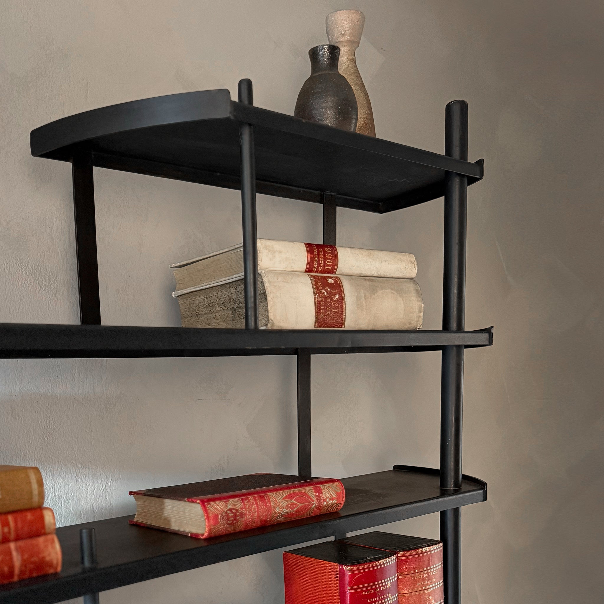 Steel Display Shelves/Bookcase