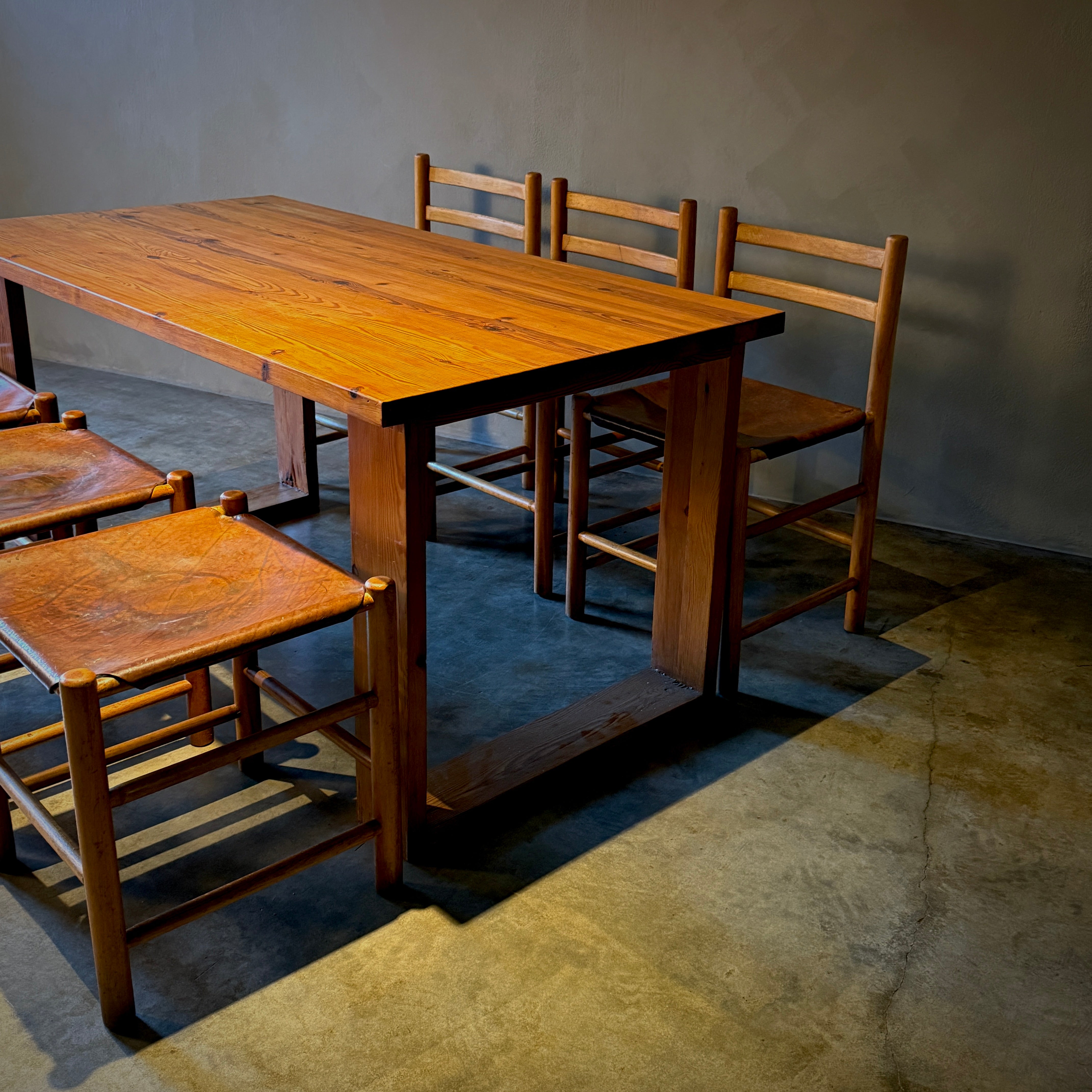 Ate Van Apeldoorn Dining Room Table