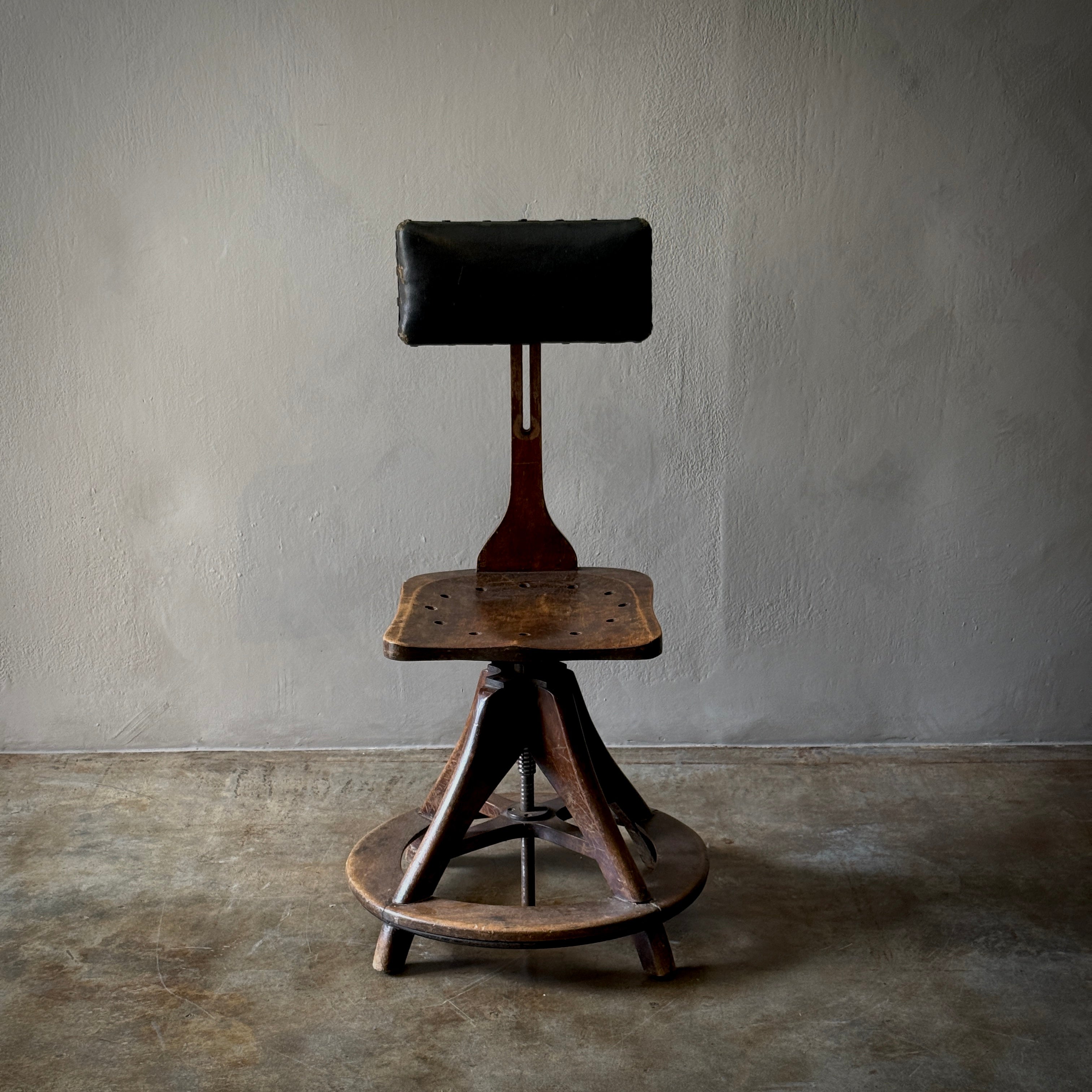 Artist Chair
