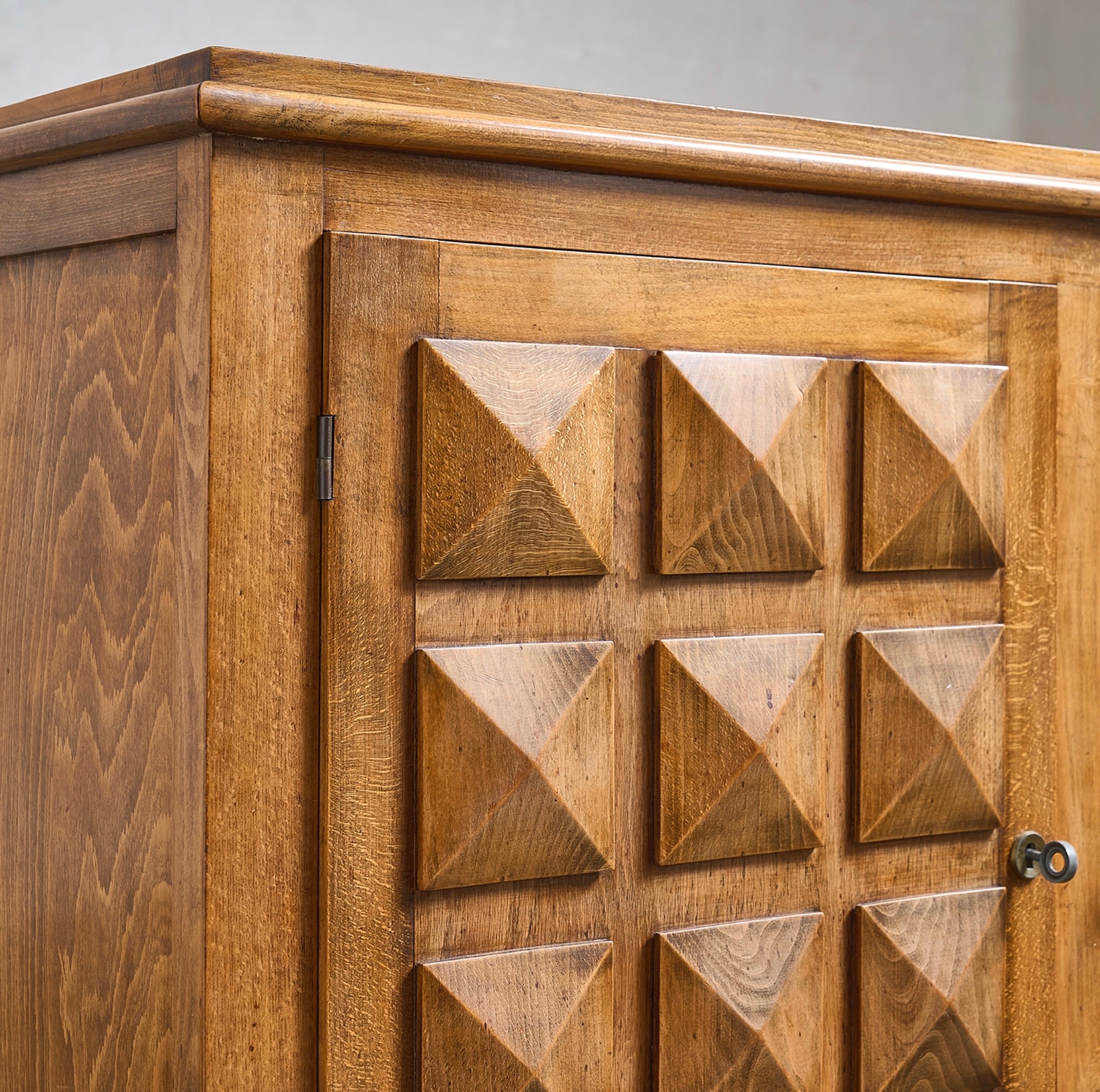 Diamond Point Sideboard