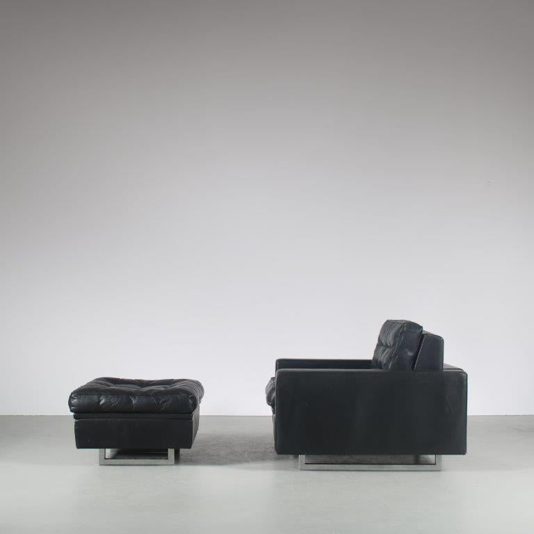 Lounge Chair & Ottoman