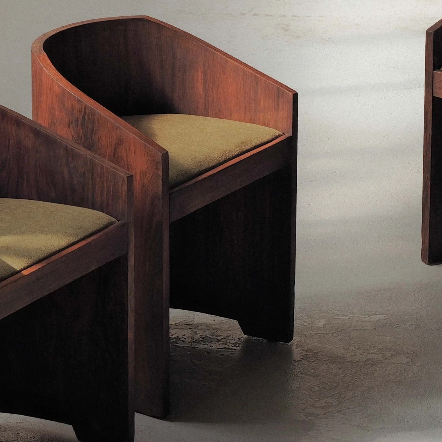 Set of 4 Low Chairs