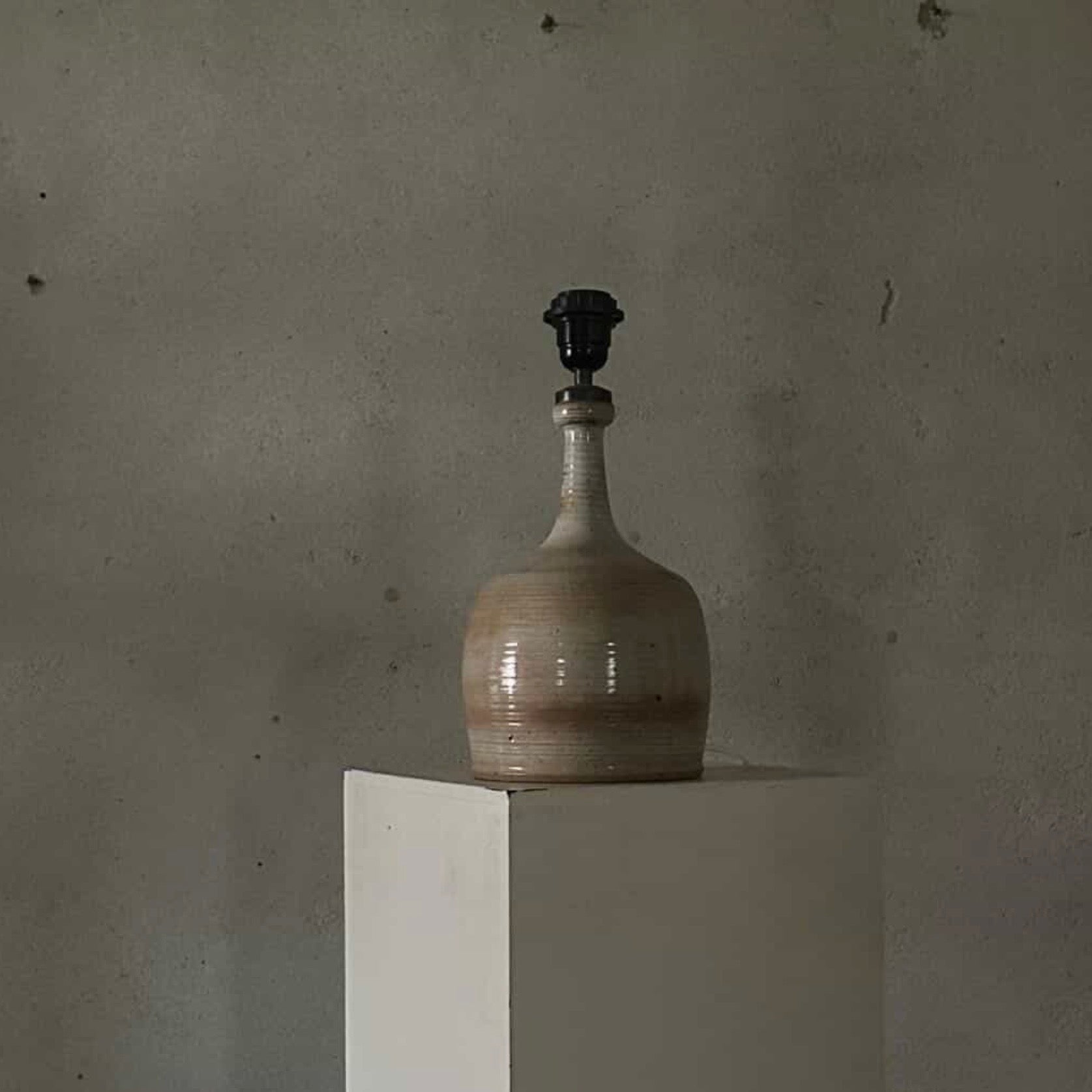 Beige Ceramic Lamp