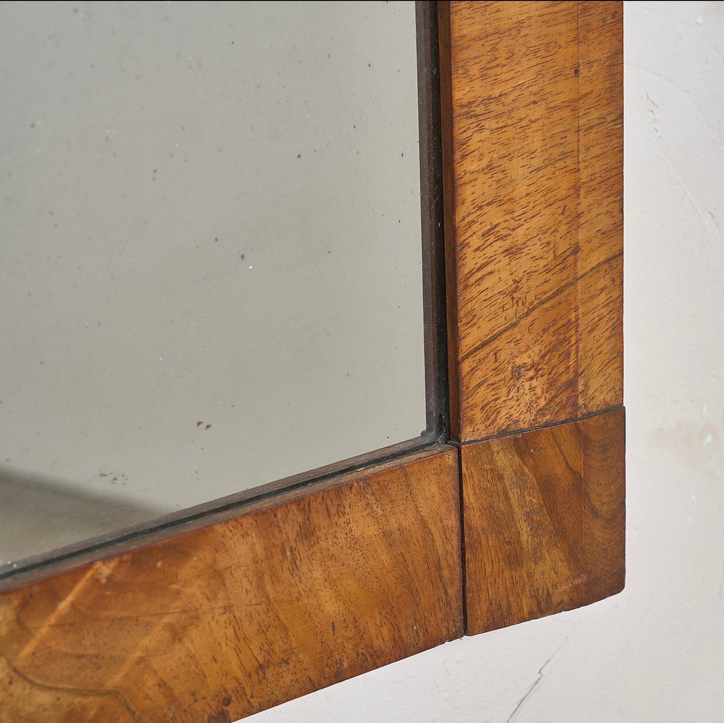 Mirror in Walnut