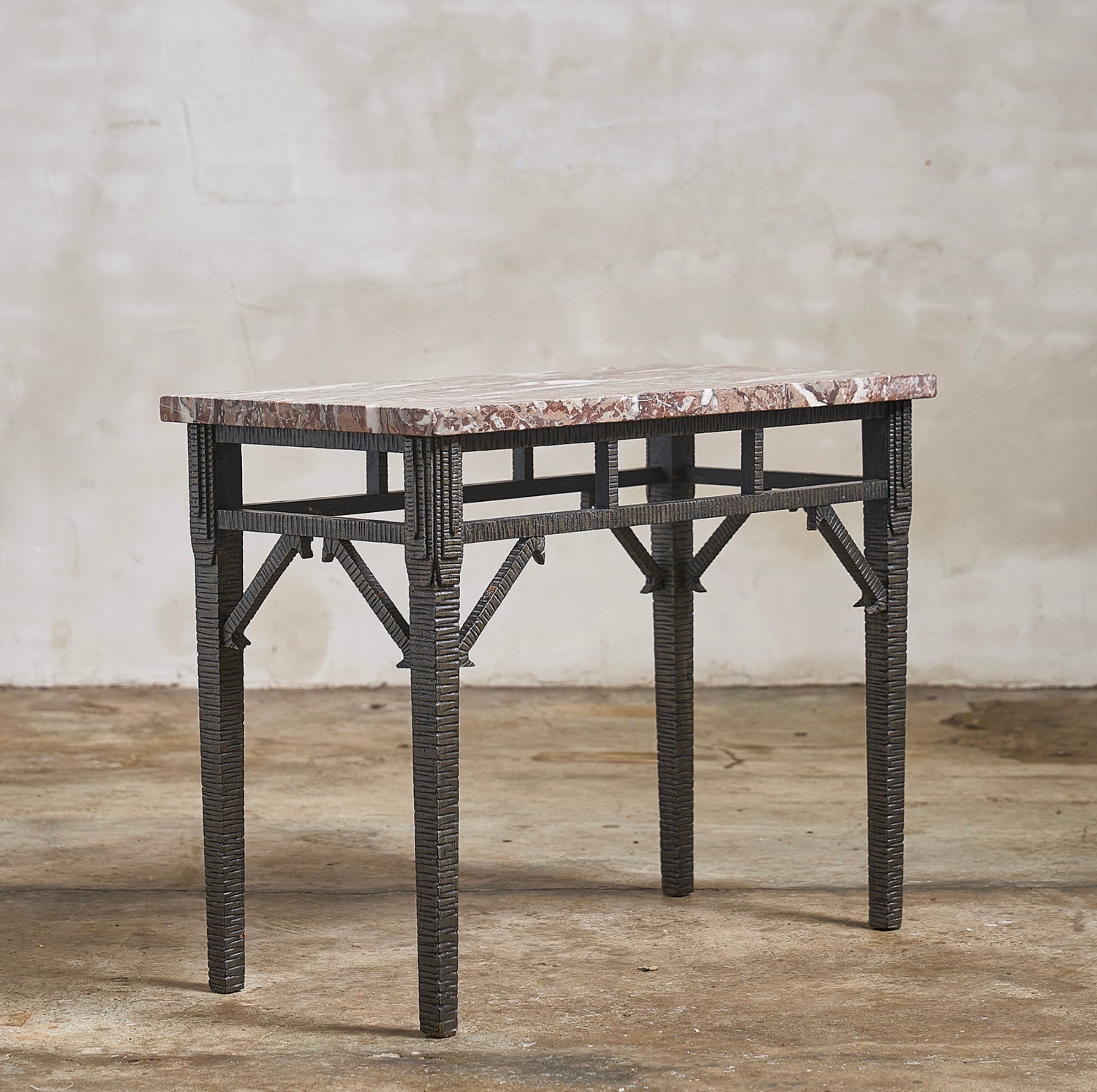Trompe l’Oeil Table
