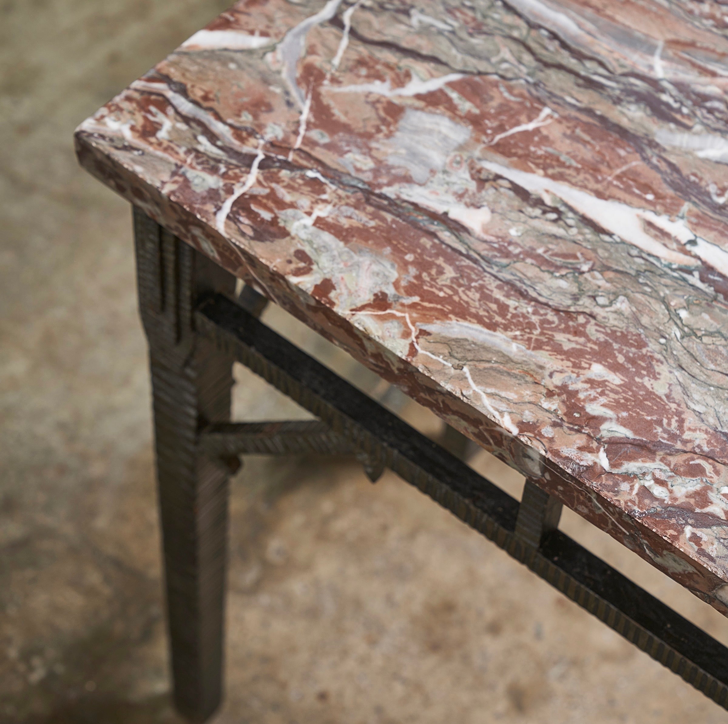 Trompe l’Oeil Table
