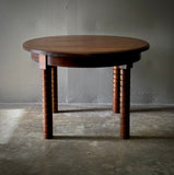 Round Table