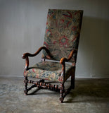 UPHOLSTERED ARMCHAIR