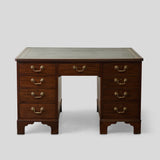 PARTNERS DESK