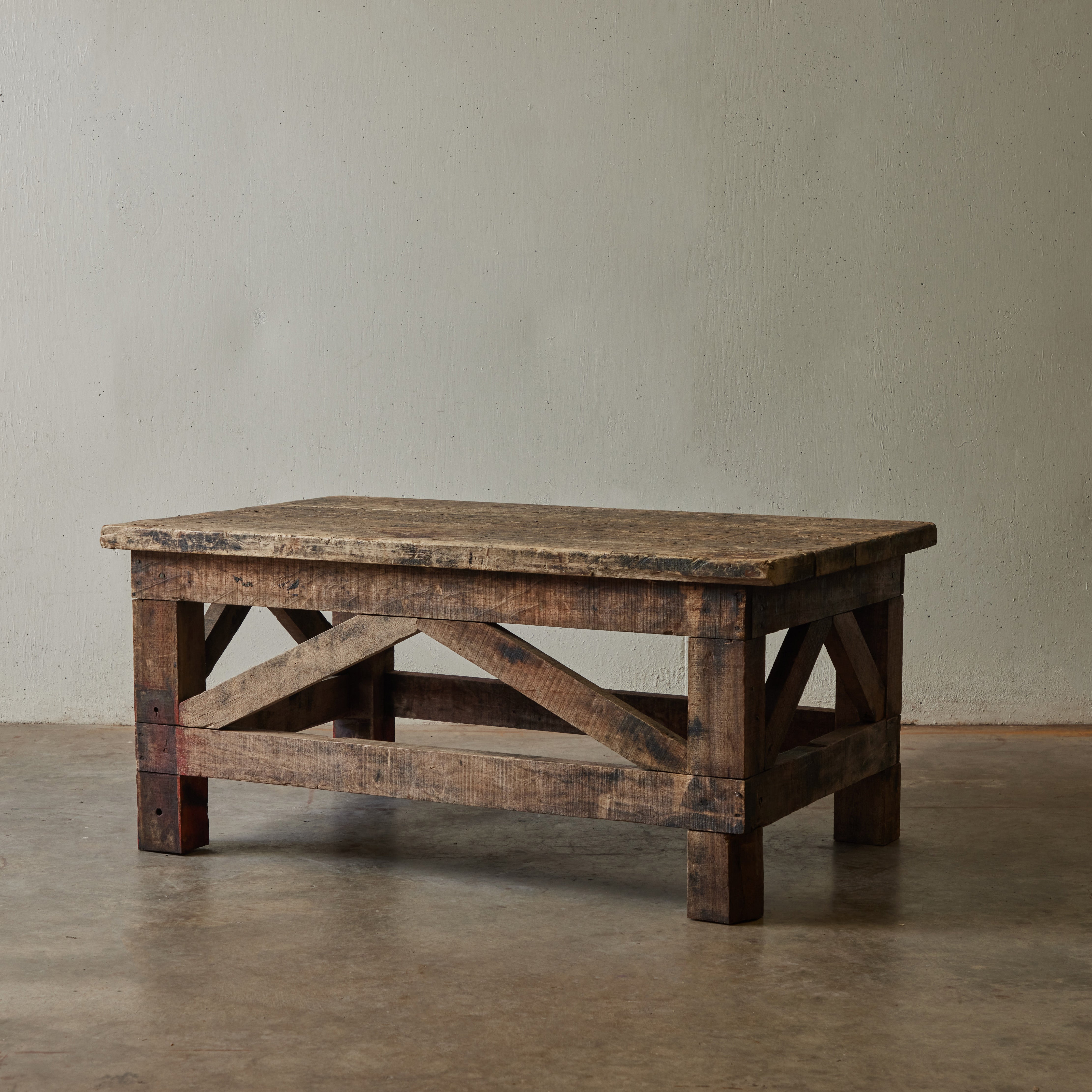 RUSTIC COFFEE TABLE