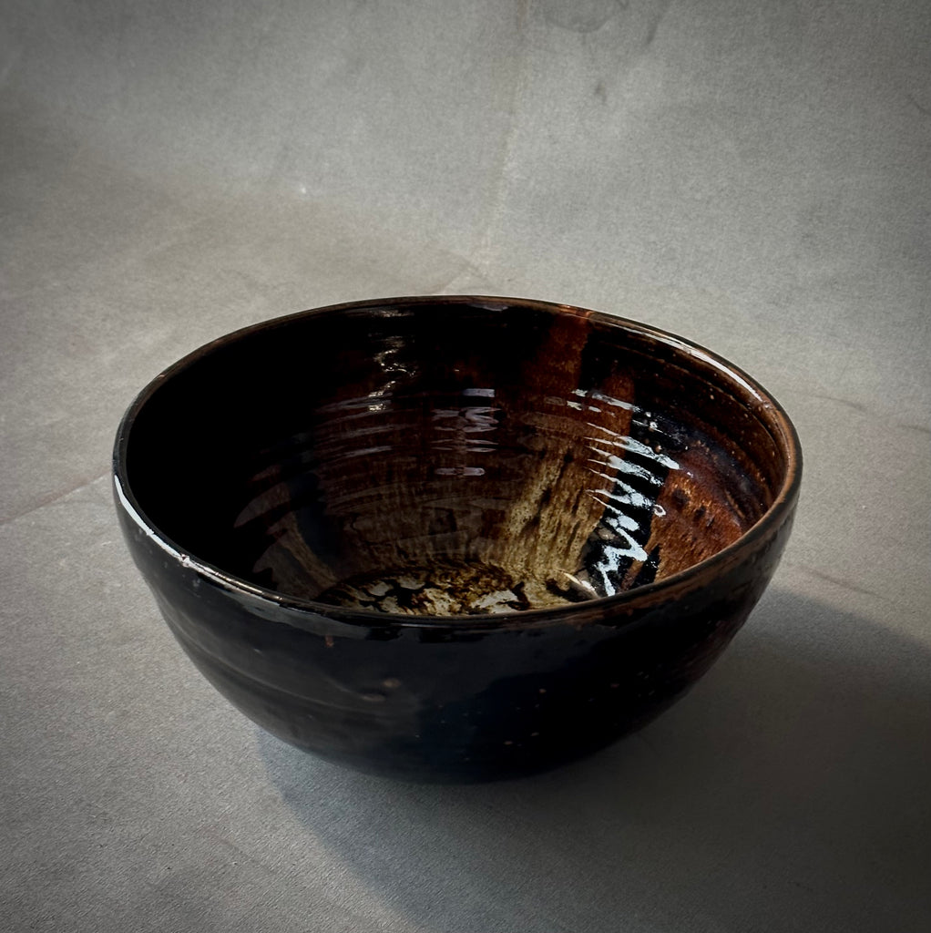 STUDIO POTTERY POT