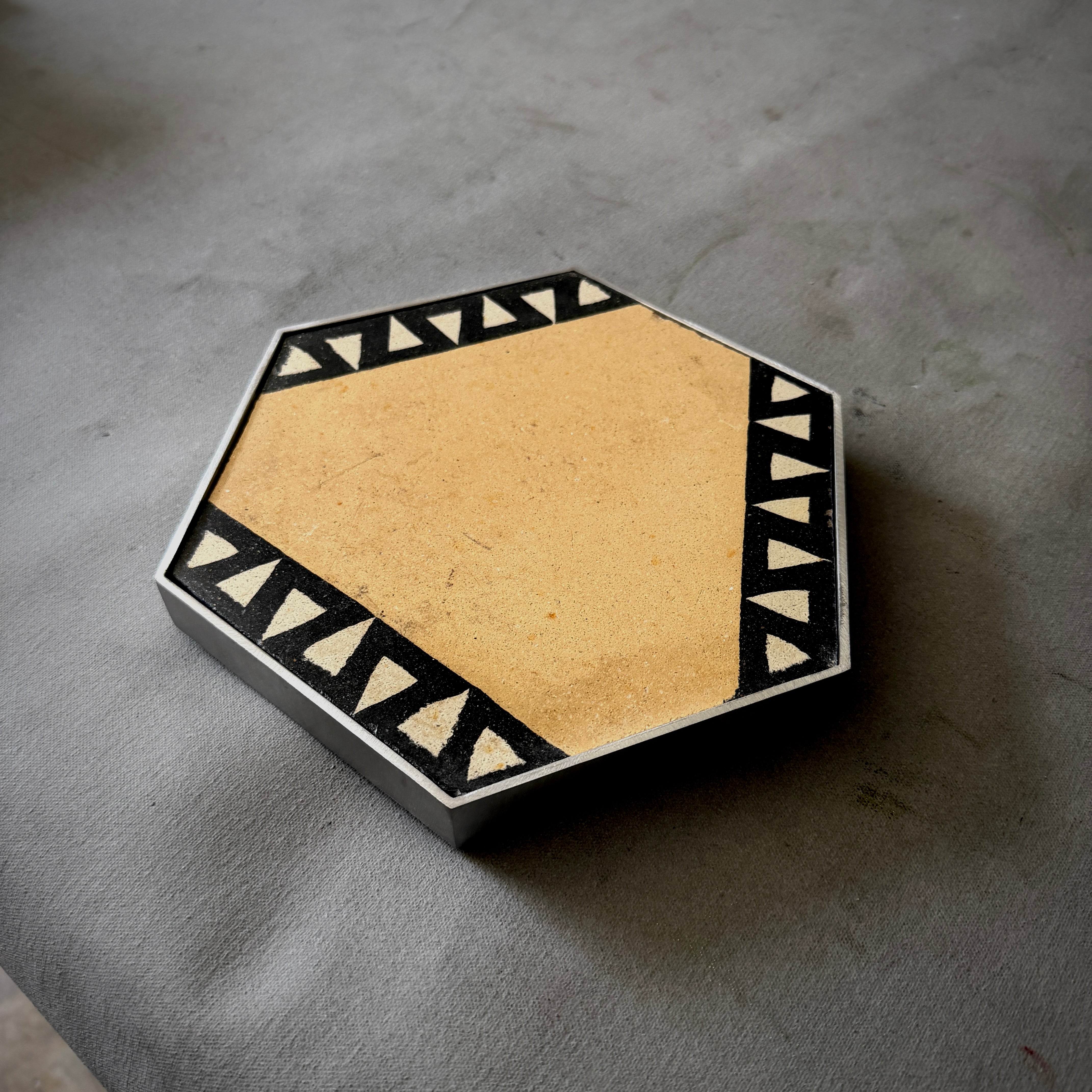 Yellow & Black Trivet