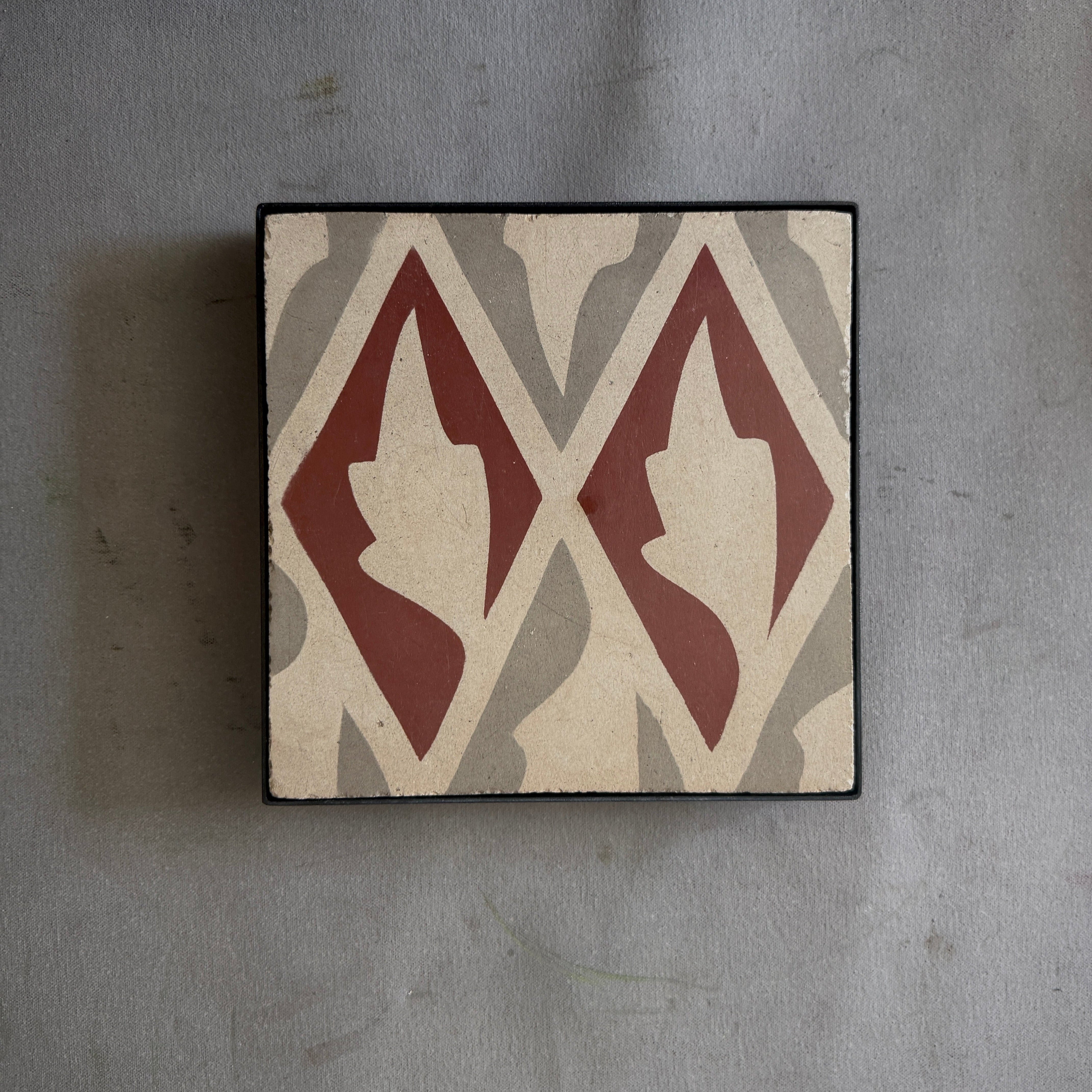 Grey Trivet