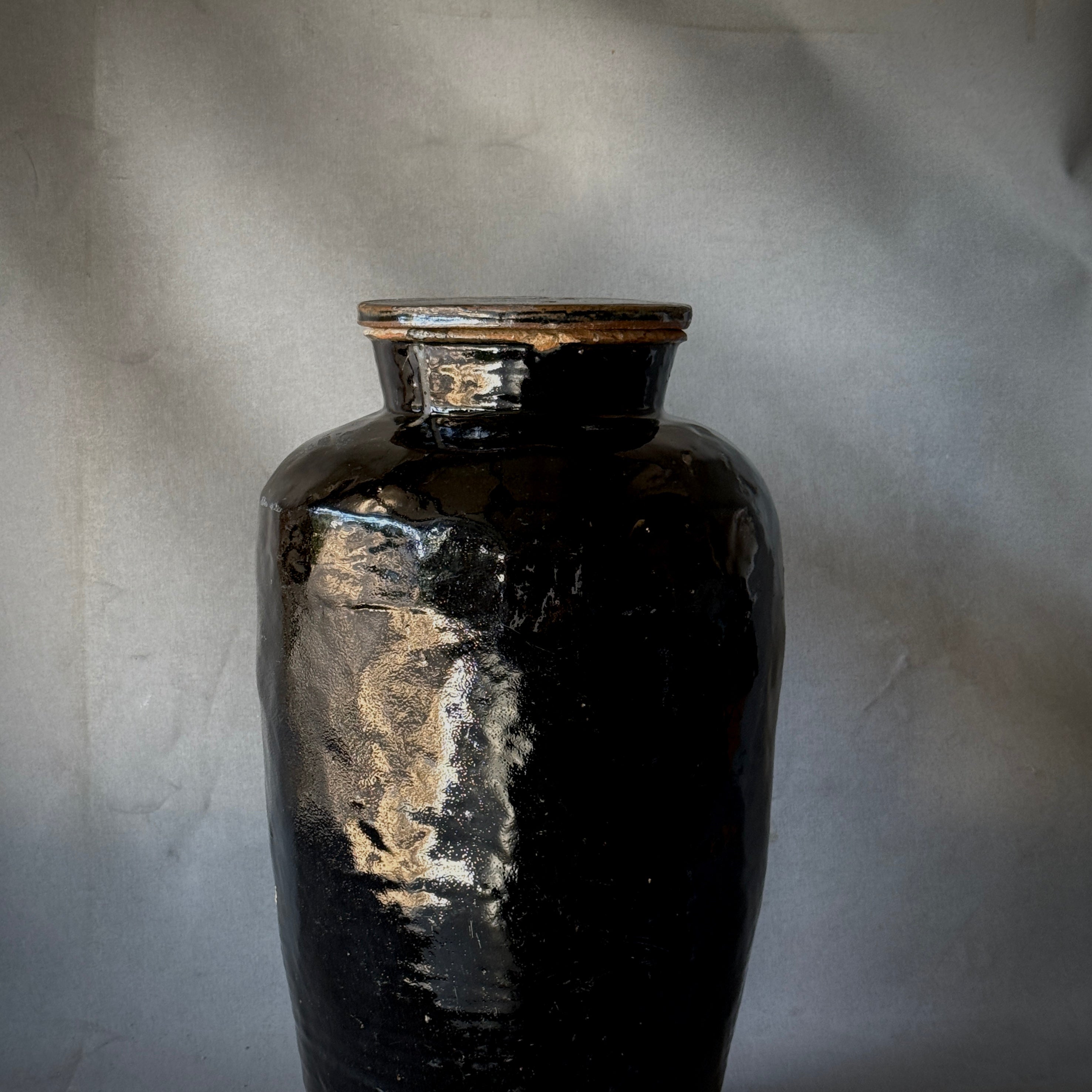 Black Ceramic Pot