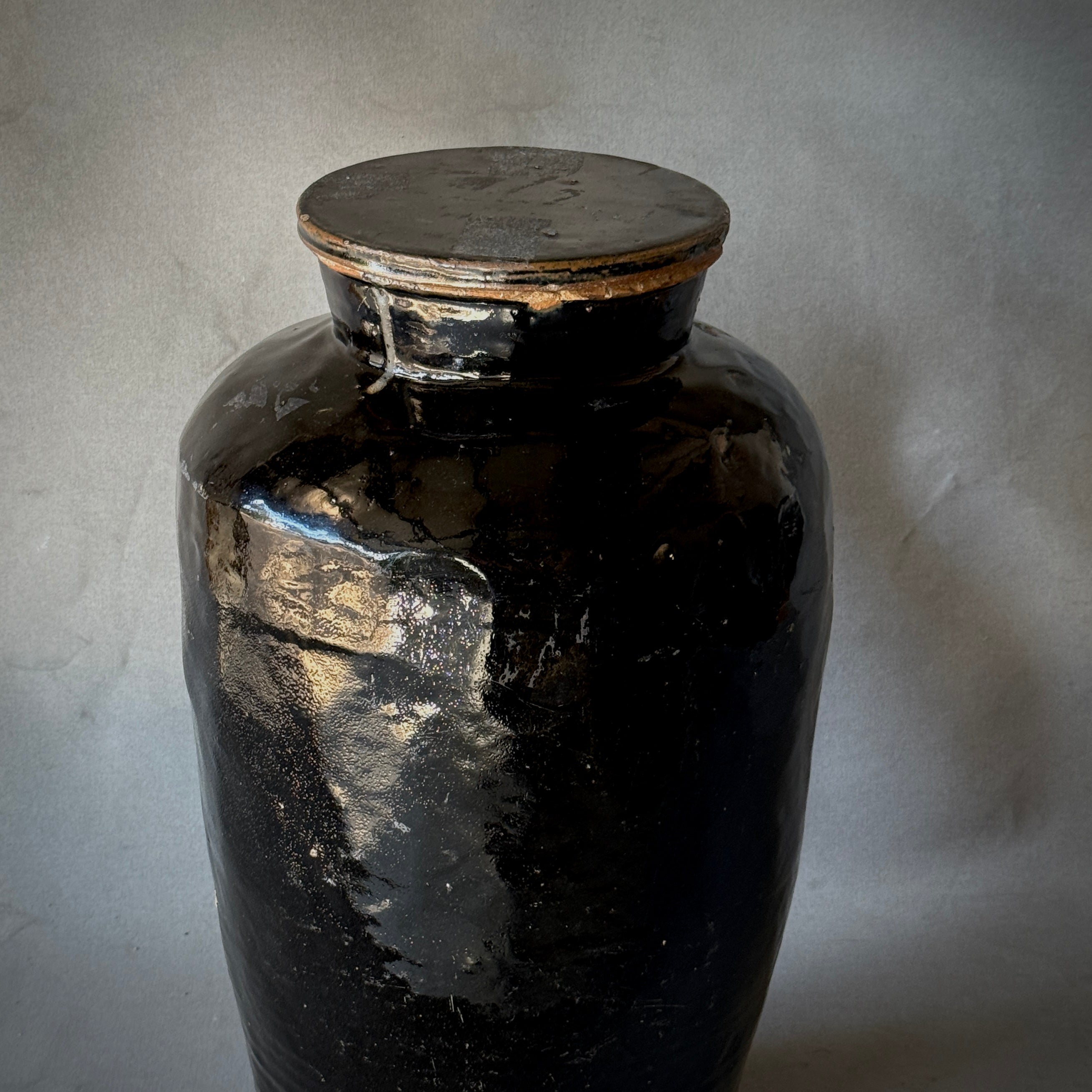 Black Ceramic Pot