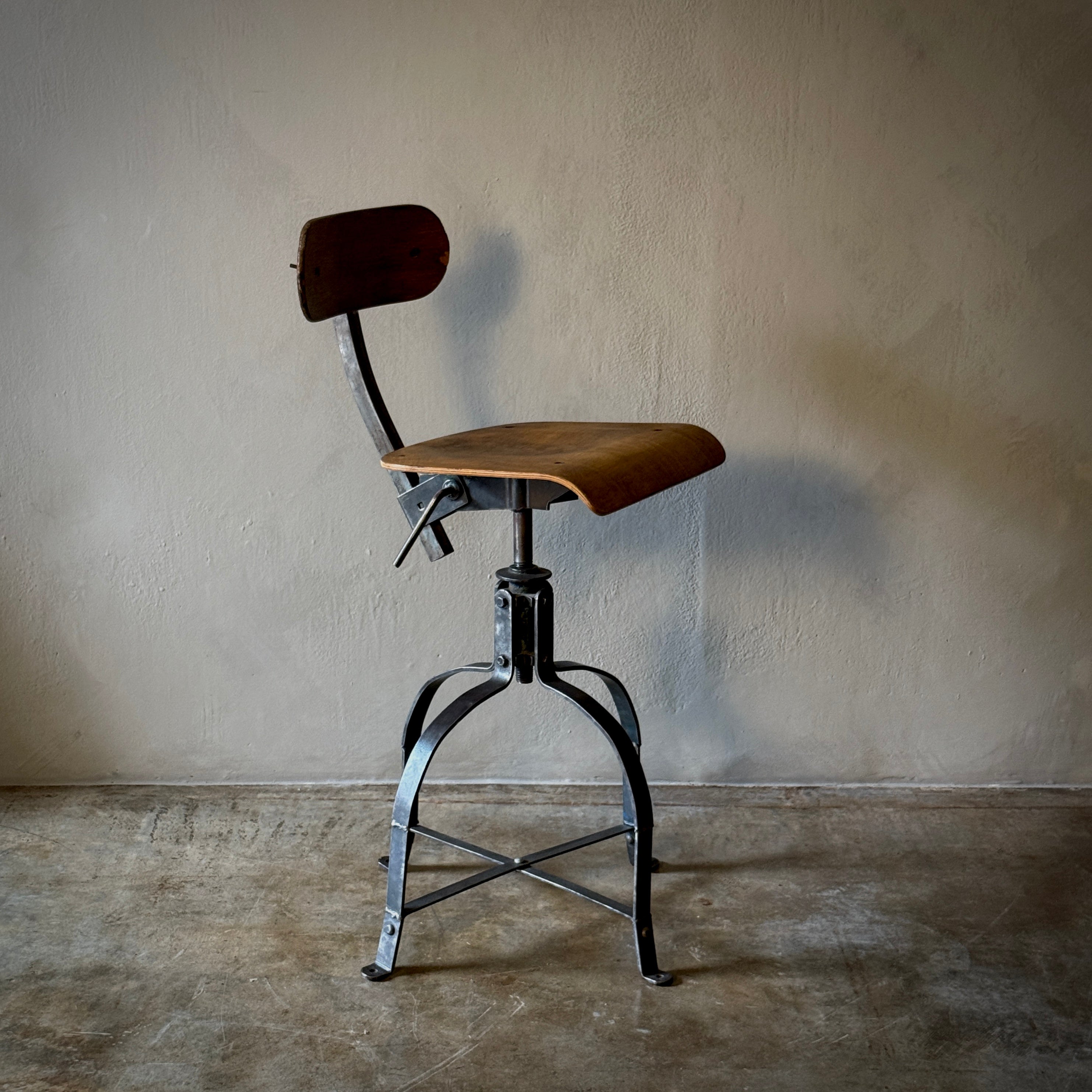 Adjustable Swivel Chair