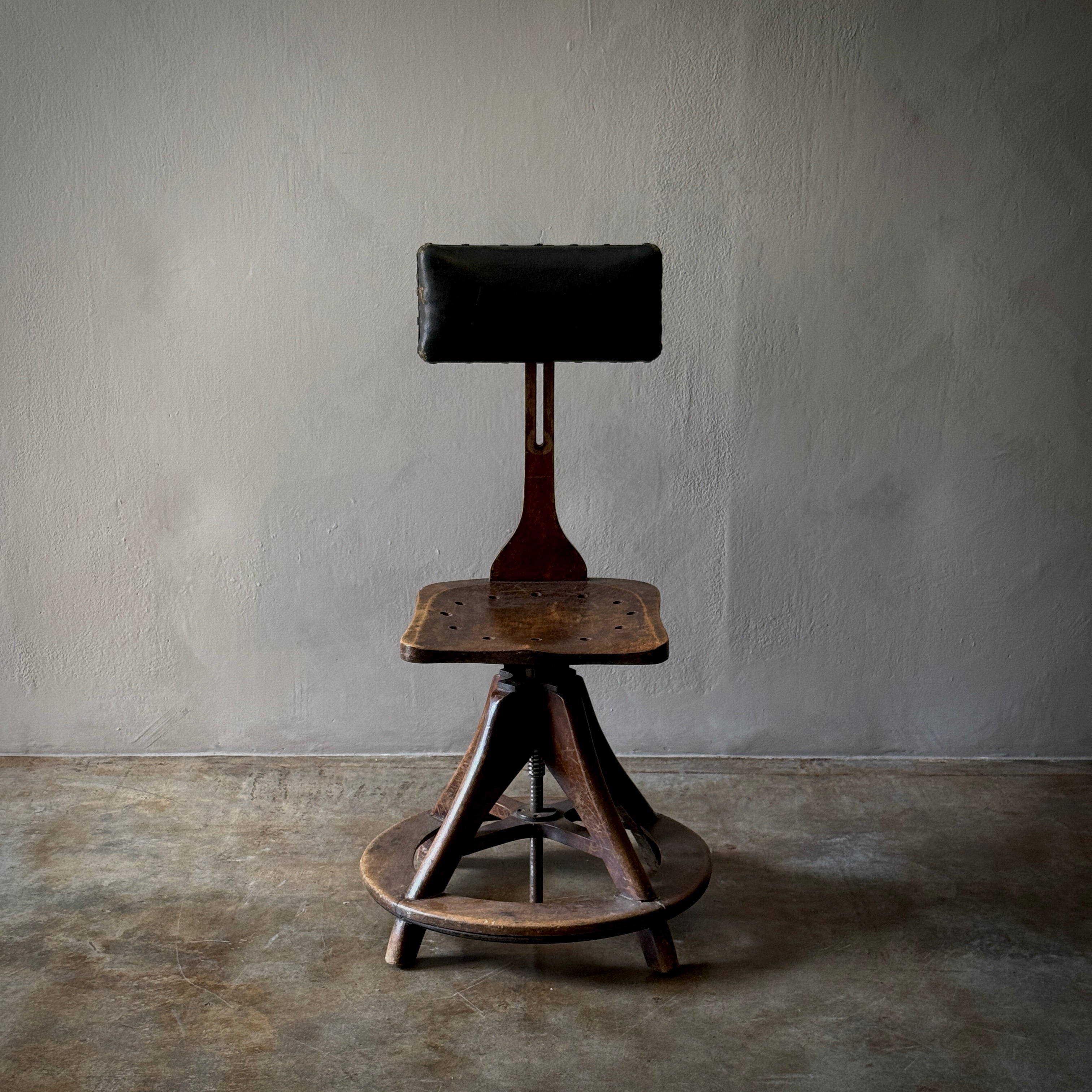 Artist Chair