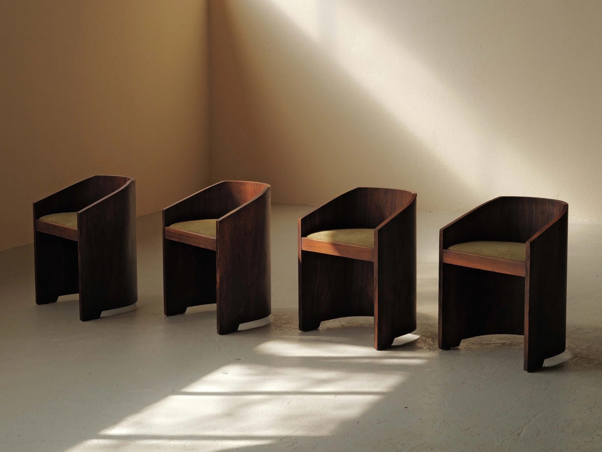 Set of 4 Low Chairs