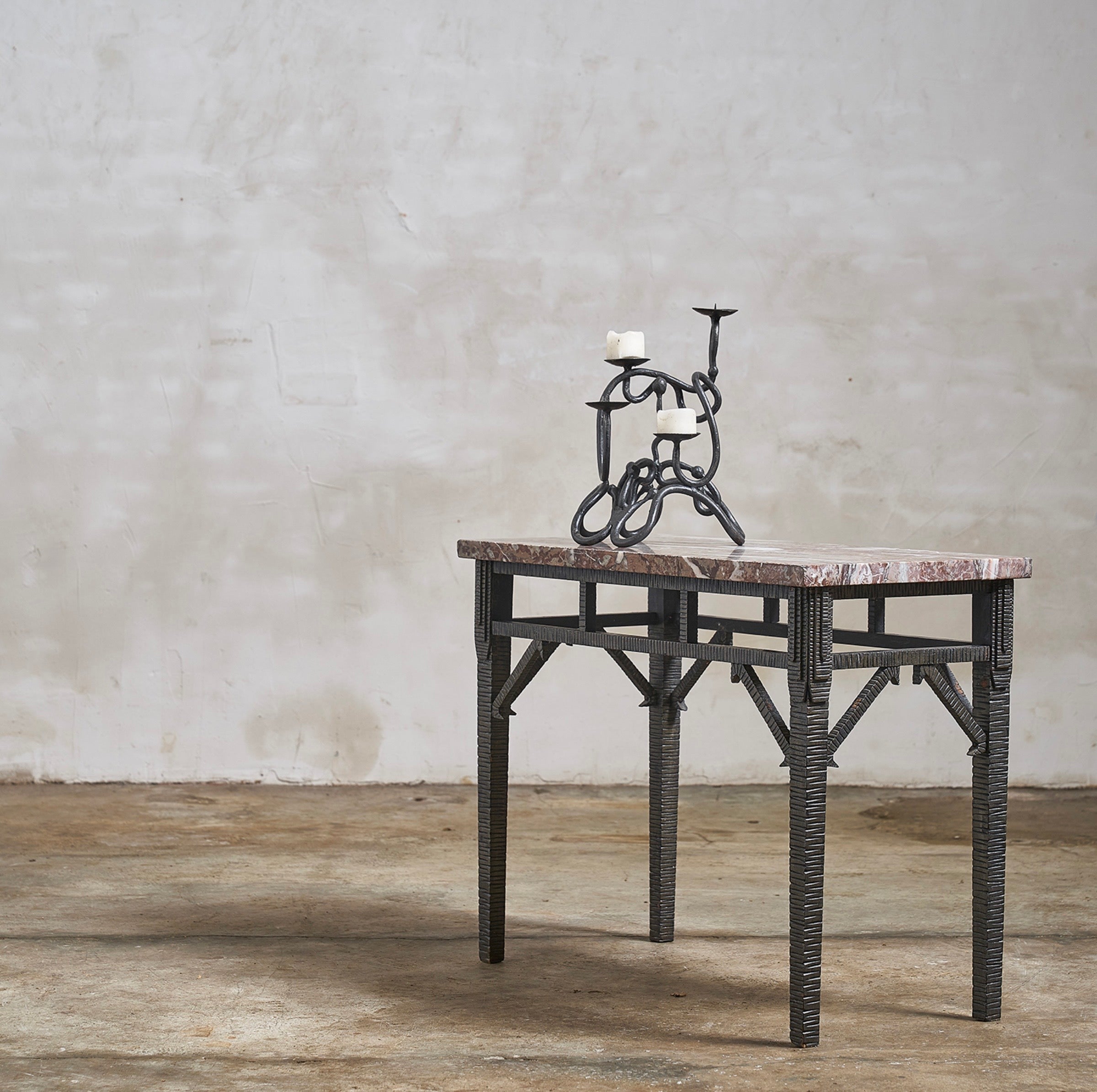 Trompe l’Oeil Table