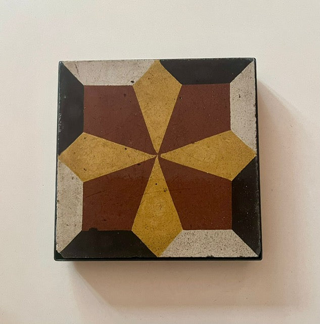 Brown, Black & Yellow Trivet